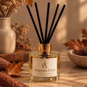 Reed Diffuser Augusta Cera σε ζεστό φθινοπωρινό σκηνικό
